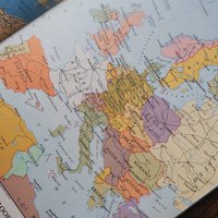 Vintage world atlas | Joka kodin kartasto | Vintage maps | Finnish atlas | 1960s world atlas