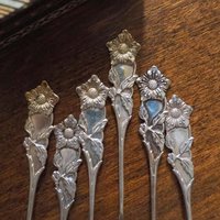 Set of six vintage teaspoons | Large alpacca silver teaspoons | Matching teaspoons | Floral teaspoon set | Vintage alpacca teaspoons