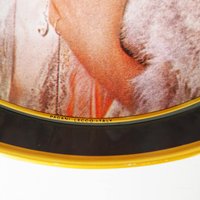 Vintage Coca Cola tin trays | Pagani Lecco Italy | Set of two vintage Coca Cola trays | Round Coca Cola trays | Coca Cola trays