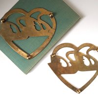 Vintage brass trivets | Set of two matching swan trivets | Heart shaped brass trivets | Brass trivets | Vintage kitchenware | Swan trivets