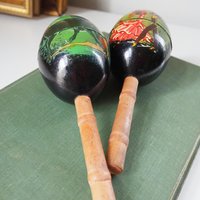 Vintage maracas | Vintage hand-painted maracas | Wooden maracas | Spanish maracas | Set of two vintage maracas | Vintage maracas from Spain