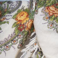 Vintage floral scarf | Large vintage wool scarf | Floral shawl with fringe | Vintage wool shawl | Retro floral scarf | Slavic floral scarf