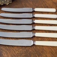 Set of six vintage knives | Sheffield knives | Vintage stainless steel knives | Vintage knife set | Atkinson Brothers knives | Bakelite