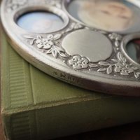 Vintage pewter photo frame | Family tree photo frame | Eik Tinn Norway photo frame | Vintage pewter photo frame | Vintage family photo frame