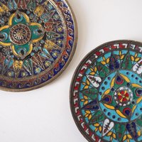 Set of two vintage wall plates | Decorative wall plates | Enamelled wall plates | Colourful vintage wall plates