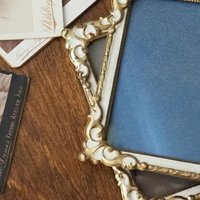 Set of two vintage photo frames | Set of two small matching vintage frames | Vintage brass picture frames | Brass and white frames
