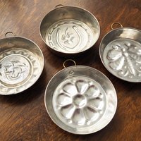 Set of four vintage copper baking molds | Small copper molds | Mismatched copper molds | Vintage copper molds | Vintage kitchen decor