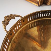 Vintage brass tray | Small brass tray with handles | Round brass tray | Round vintage brass tray with handles | Brass serving tray