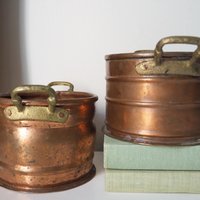 Set of two vintage copper planters | Mismatched copper planters | Small copper planters | Vintage planters with handles