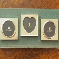 Set of three vintage picture frames | Tiny photo frames | Danish picture frames | Vintage brass picture frames | Small Jyden photo frames