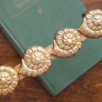 Vintage brass napkin rings | Set of four vintage napkin rings | Vintage seashell napkin rings | Set of four brass napkin rings