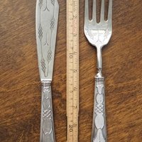 Vintage serving utensils | Vintage serving set | 1950s serving set | Vintage serving knife and fork | Vintage serveware