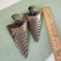 Vintage clip-on earrings | Silver tone clip-on earrings | Vintage silver tone earrings | Large clip-on earrings | Chunky earrings