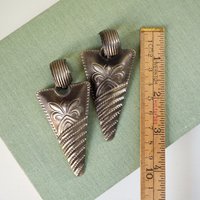 Vintage clip-on earrings | Silver tone clip-on earrings | Vintage silver tone earrings | Large clip-on earrings | Chunky earrings