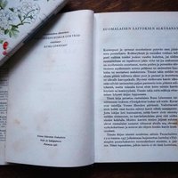 Vintage flower and plant book set | Finnish flower books | Vintage botanical books | Illustrated flower books | Vintage floral illustrations