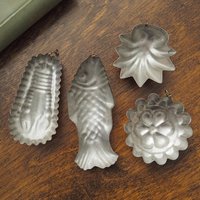 Set of four small vintage copper baking molds | Tiny copper molds | Mismatched copper molds | Vintage copper molds | Vintage kitchen decor