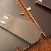 Set of two vintage photo frames | Set of two small matching vintage frames | Vintage brass picture frames | Brass and white frames