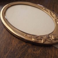 Vintage photo frame | Oval photo frame Finland | Floral picture frame | Vintage picture frame | Made in Finland