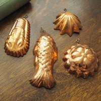 Set of four small vintage copper baking molds | Tiny copper molds | Mismatched copper molds | Vintage copper molds | Vintage kitchen decor
