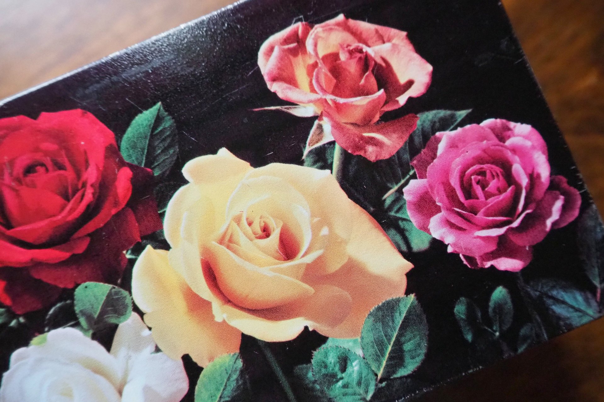 Vintage floral tin box | Floral tin box | Vintage storage box | 6 MB container Made in Great Britain