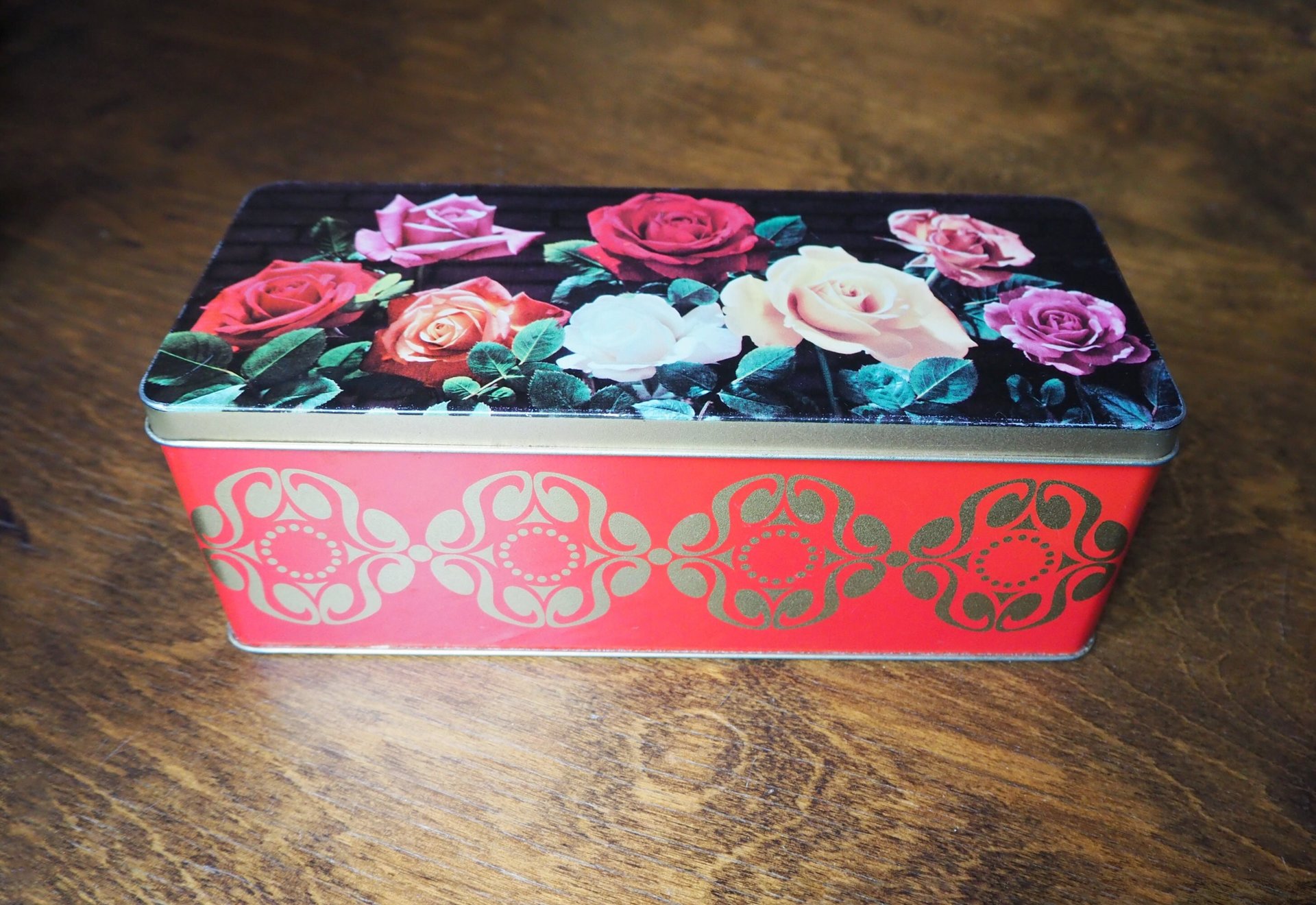 Vintage floral tin box | Floral tin box | Vintage storage box | 6 MB container Made in Great Britain