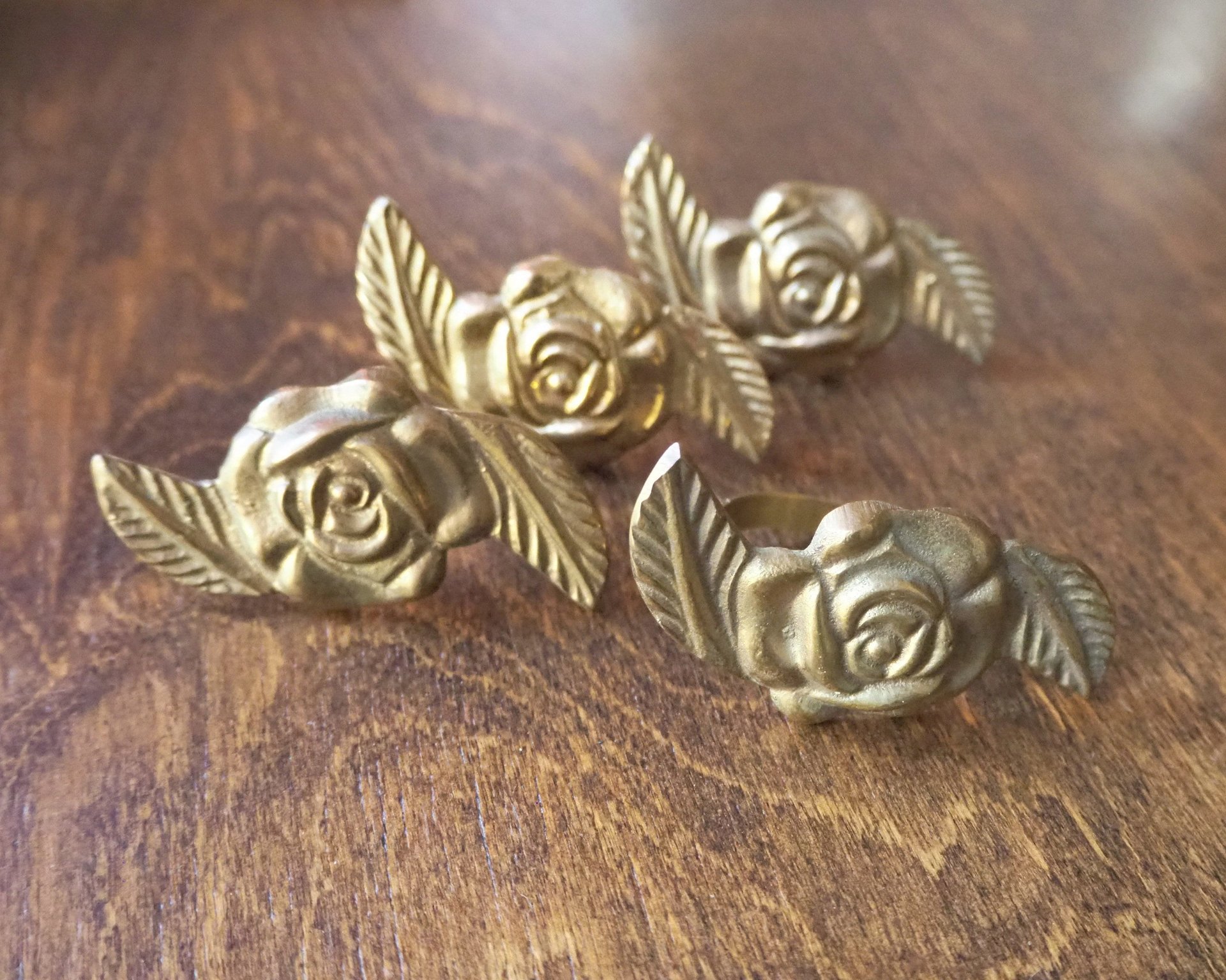 Vintage brass napkin rings | Set of four vintage napkin rings | Vintage rose napkin rings | Set of four brass napkin rings