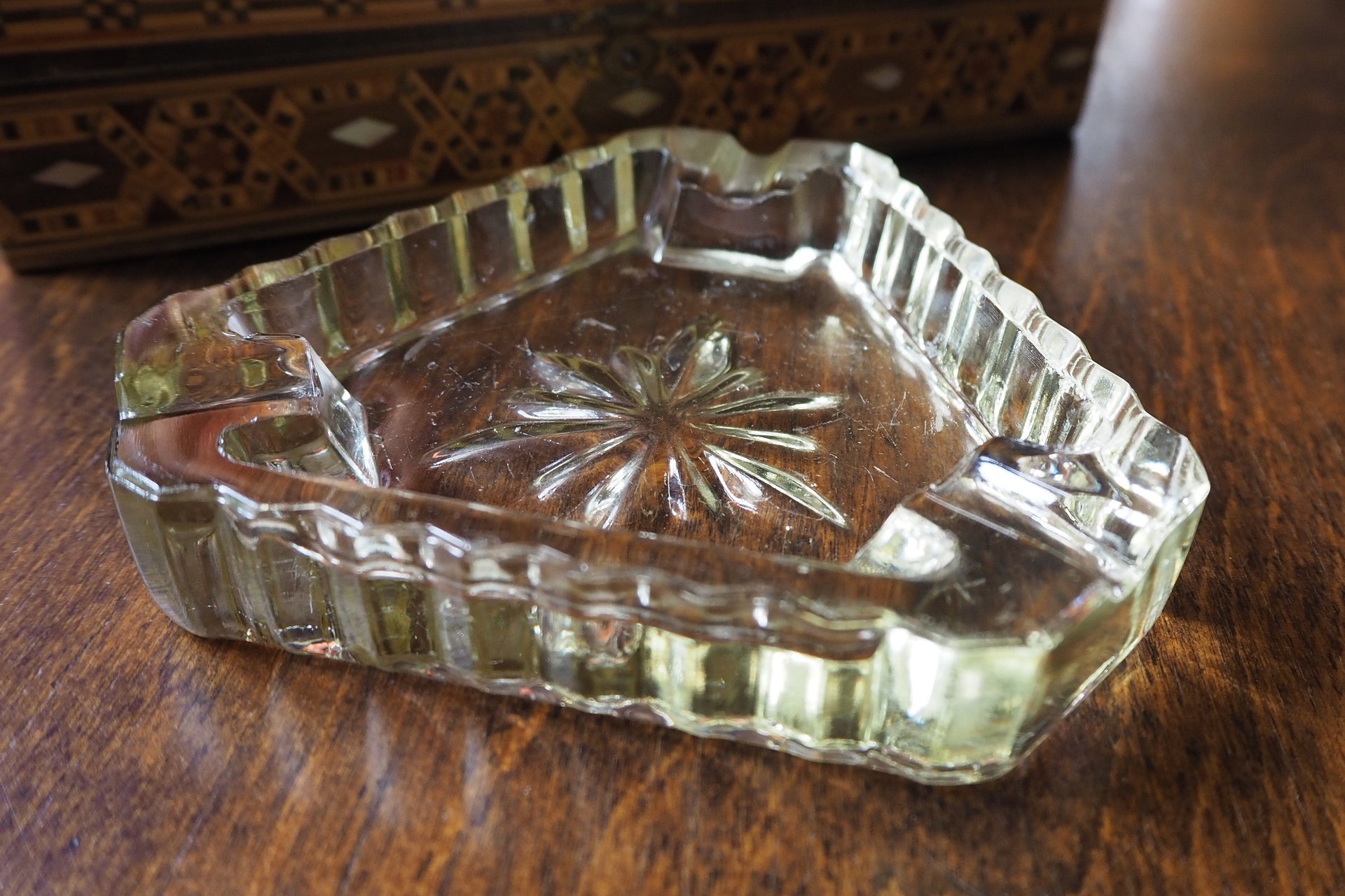 Vintage glass ashtray | Vintage ashtray | Glass ashtray | Triangle ashtray