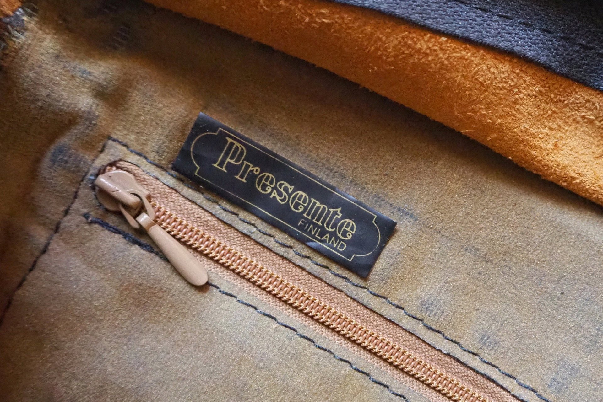 Vintage leather crossbody bag | Vintage leather bag | Light brown leather bag | Vintage handbag