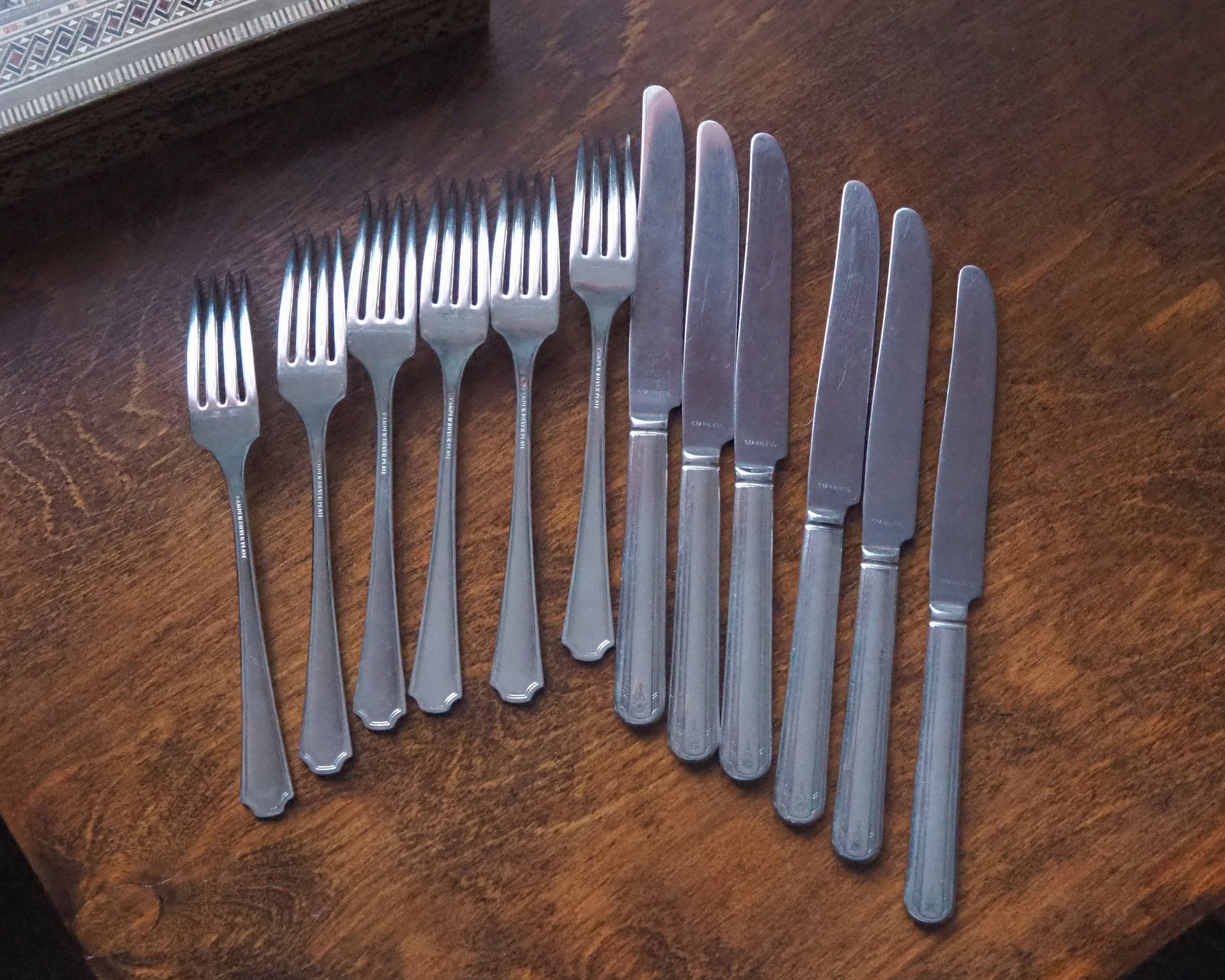 Vintage cutlery set for six | Silver plated cutlery set | Vintage silver plated forks and knives | Camden cutlery set