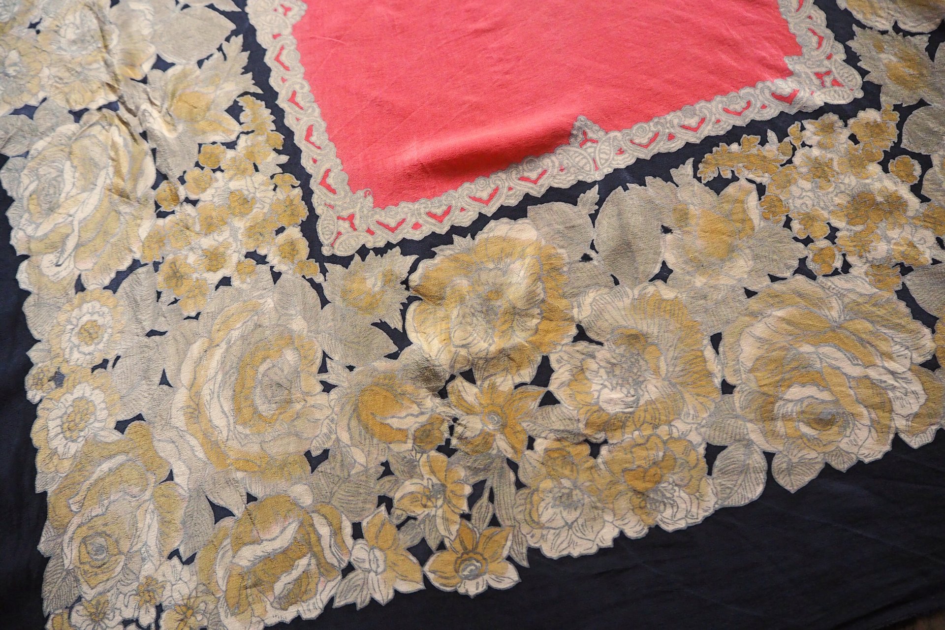 Vintage silk scarf | Floral silk scarf | Large vintage silk scarf | Square silk scarf