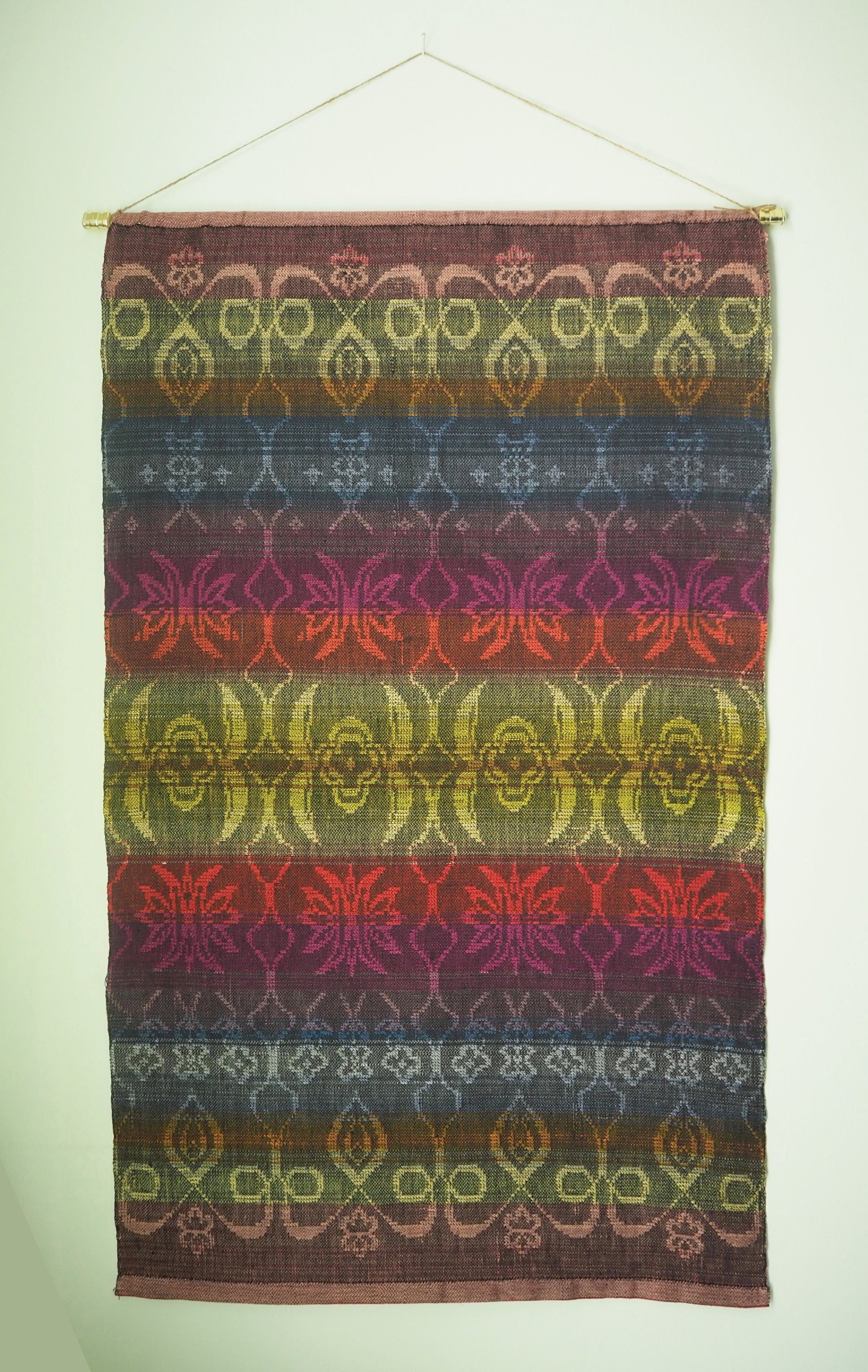 Vintage wall hanging | Ornamental wall hanging | Vintage wall textile | Retro wall hanging | Scandinavian wall hanging