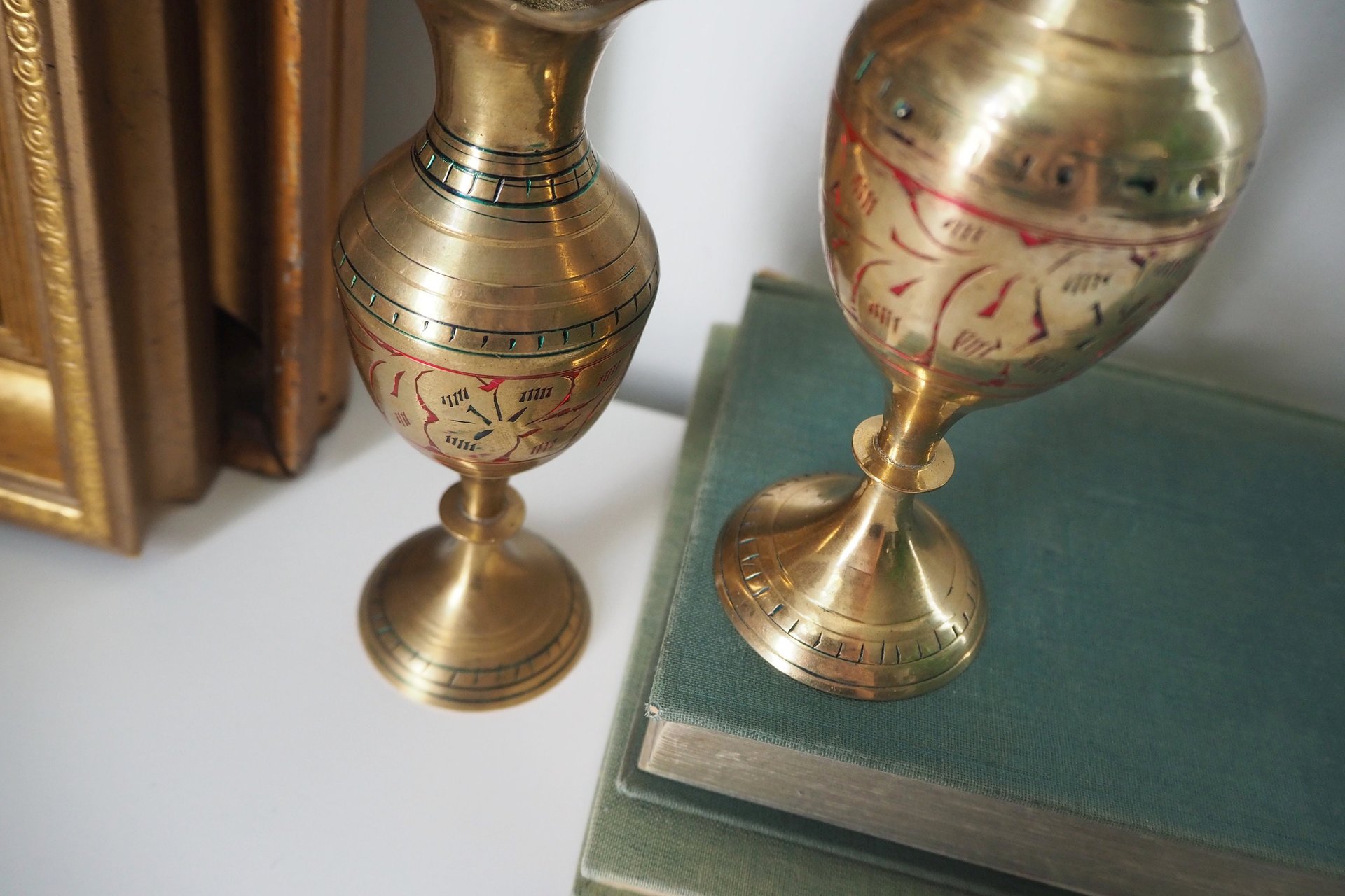 Set of two small vintage vases | Small brass vases | Vintage bud vase | Vintage single flower vases | Etched brass vases
