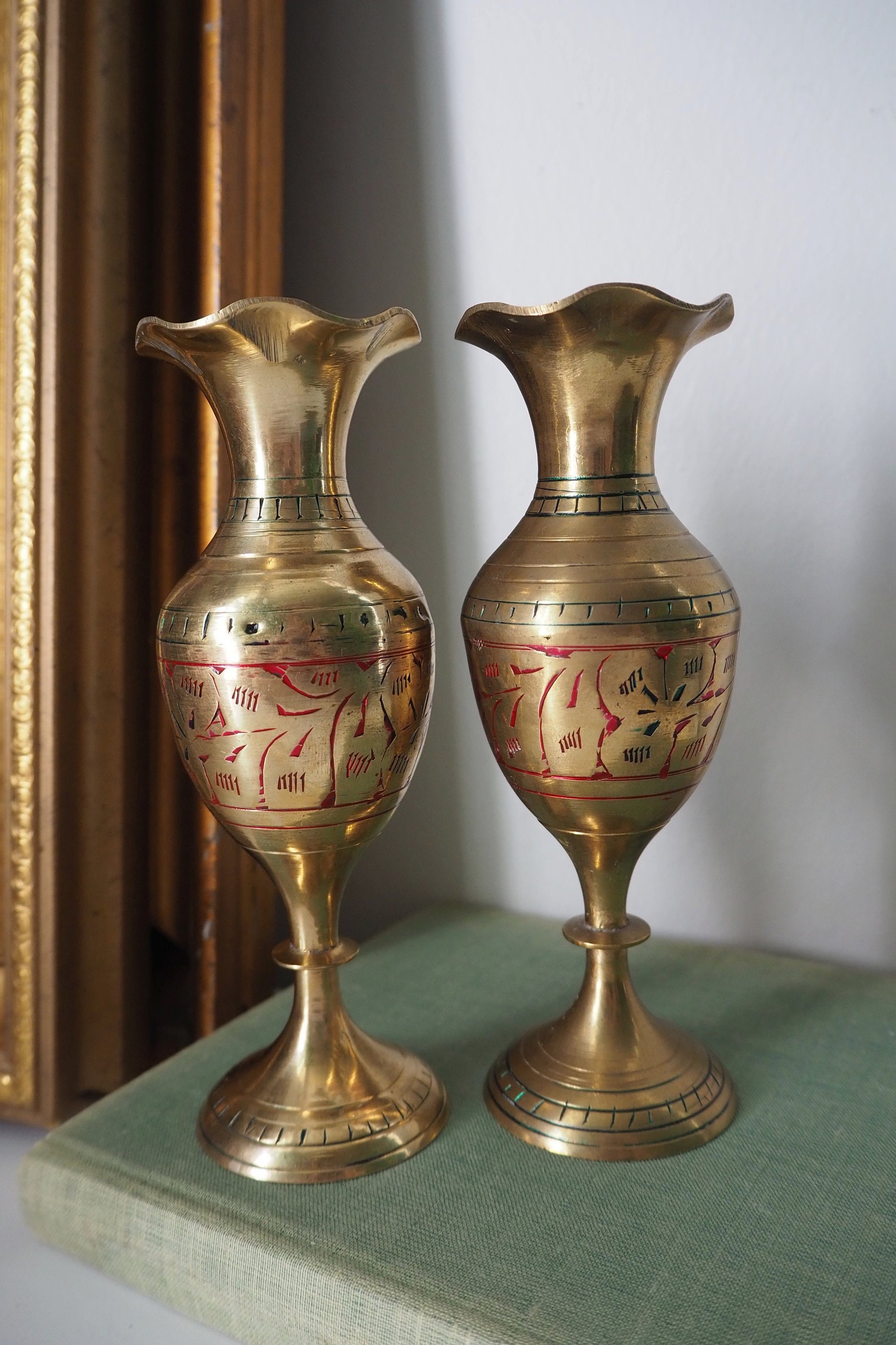 Set of two small vintage vases | Small brass vases | Vintage bud vase | Vintage single flower vases | Etched brass vases