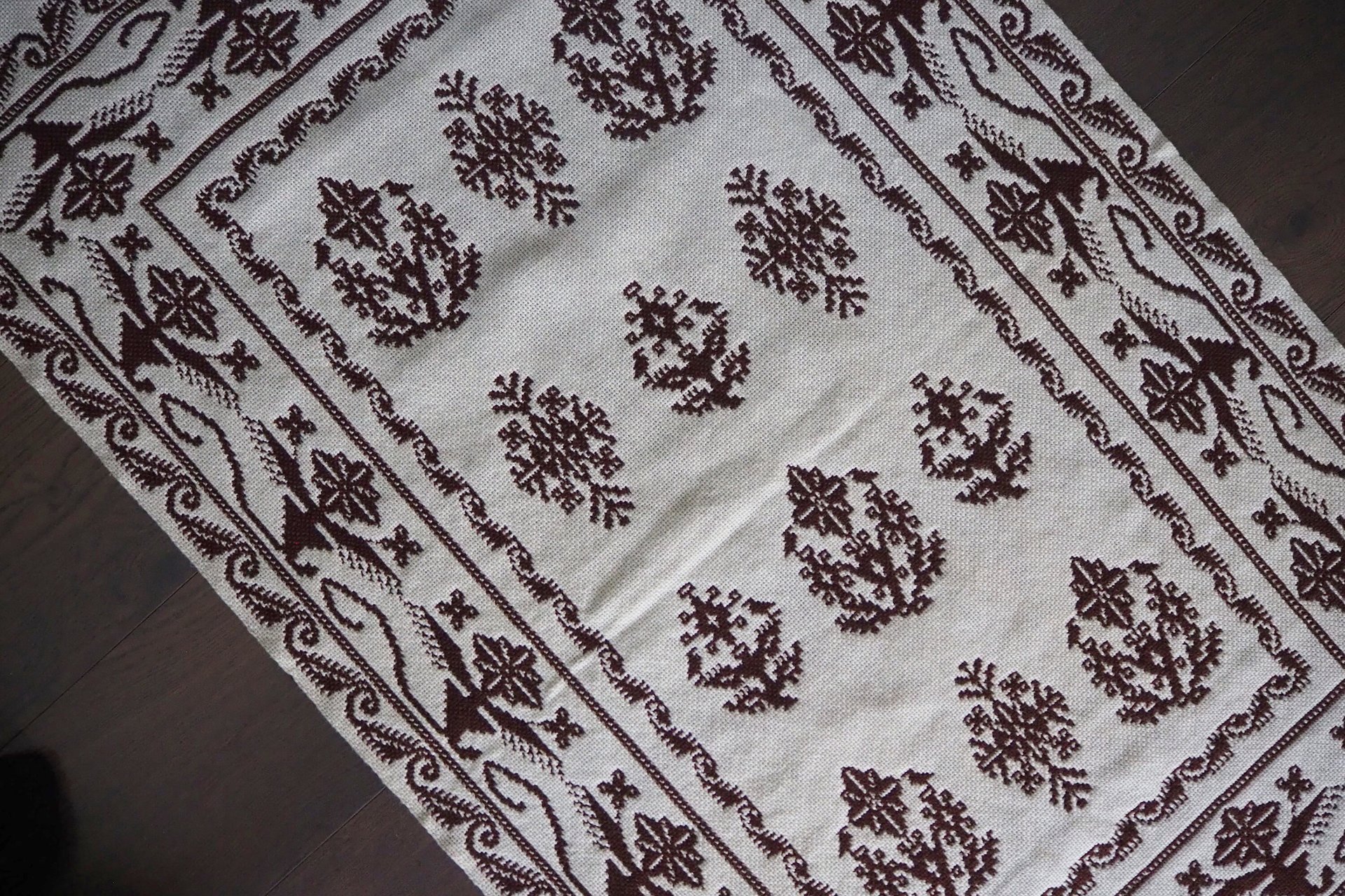 Vintage wall hanging | Large brown and white wall hanging | Scandinavian wall hanging | Vintage wall tapestry | Handmade wall tapestry