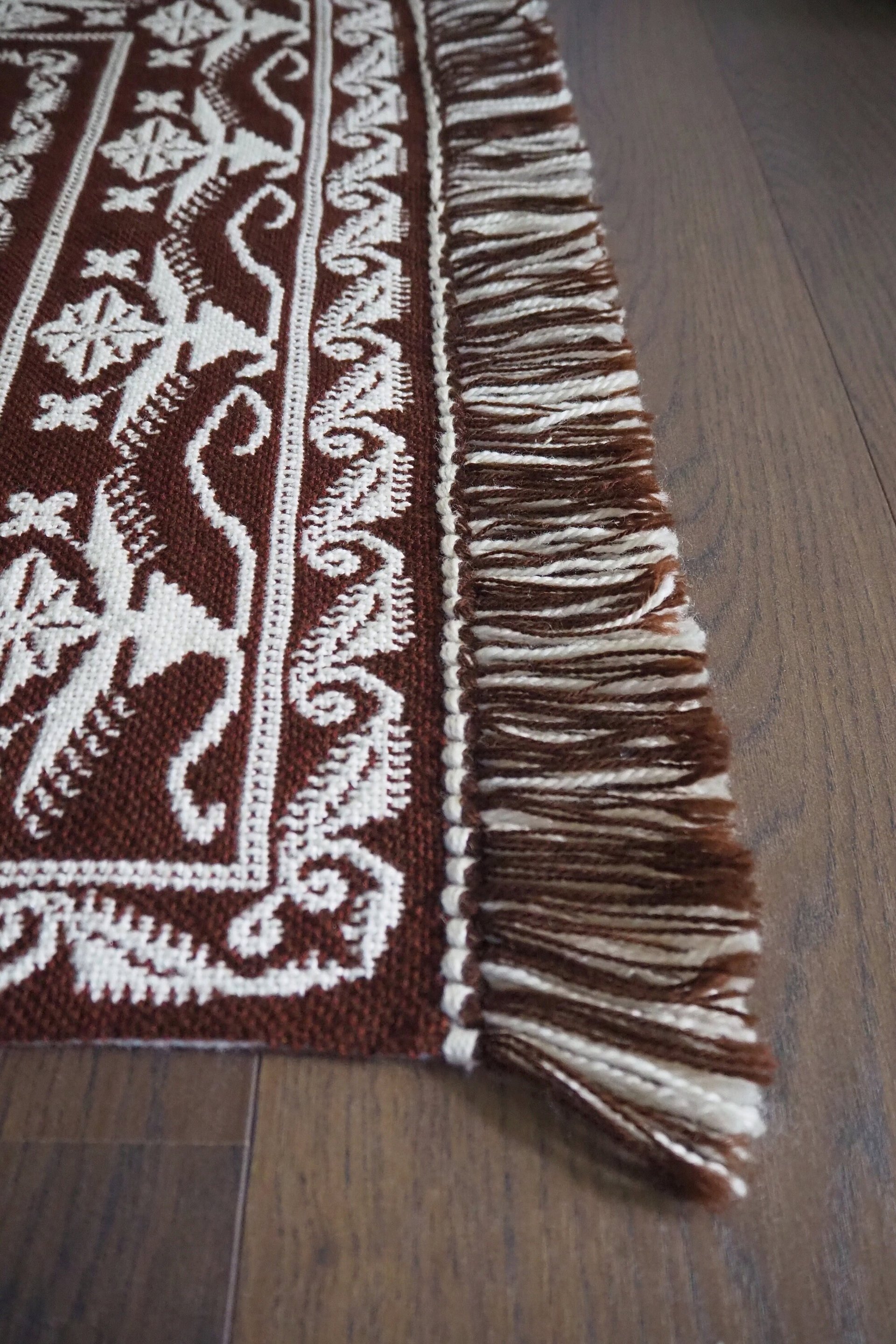 Vintage wall hanging | Large brown and white wall hanging | Scandinavian wall hanging | Vintage wall tapestry | Handmade wall tapestry