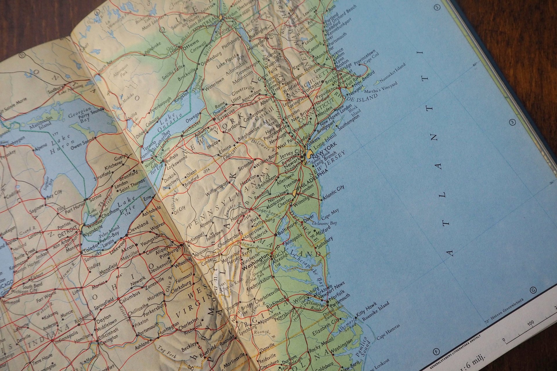 Vintage world atlas | Joka kodin kartasto | Vintage maps | Finnish atlas | 1960s world atlas