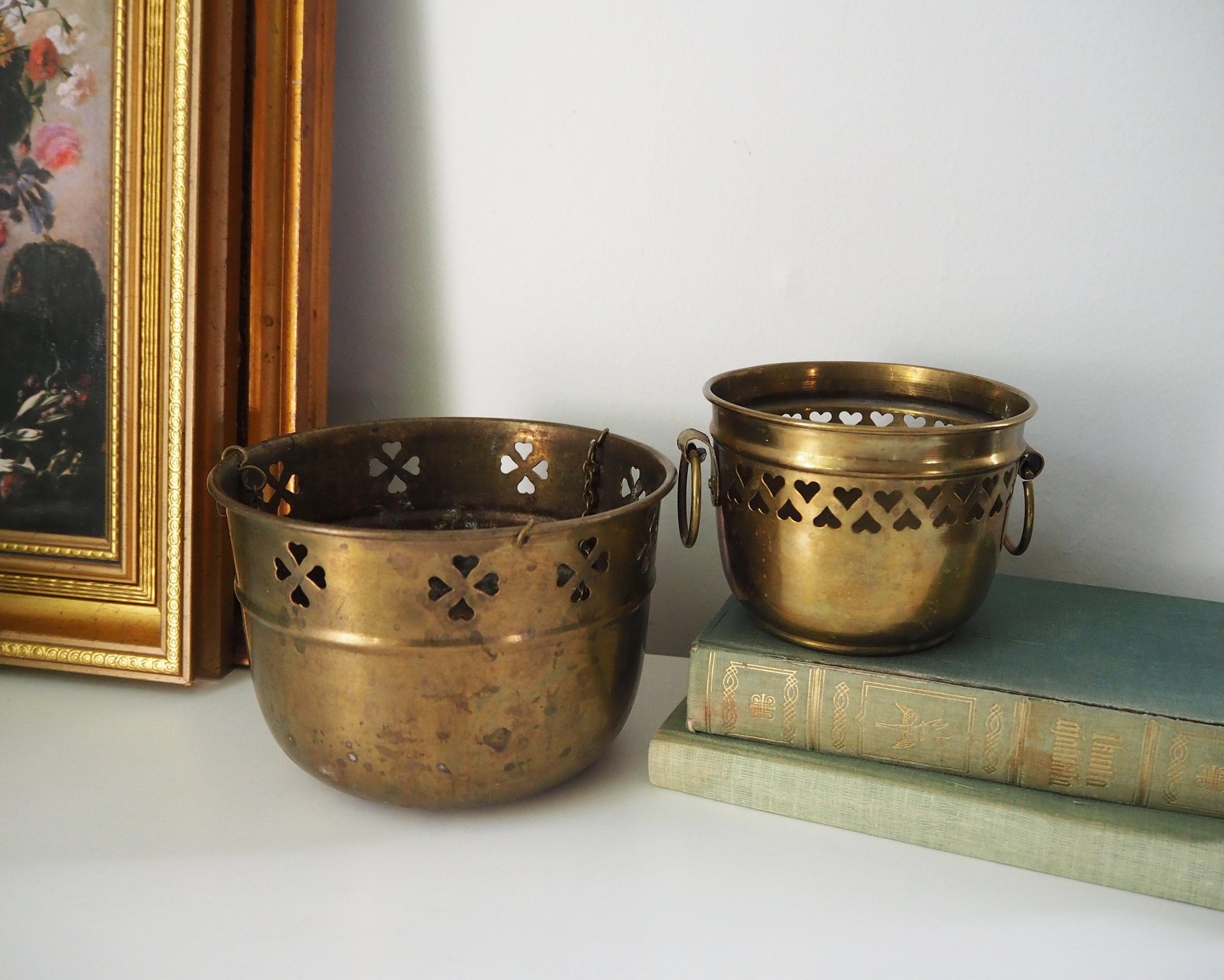 Set of two vintage planters | Heart brass planters | Vintage planters | Hanging vintage planters | Round vintage planters