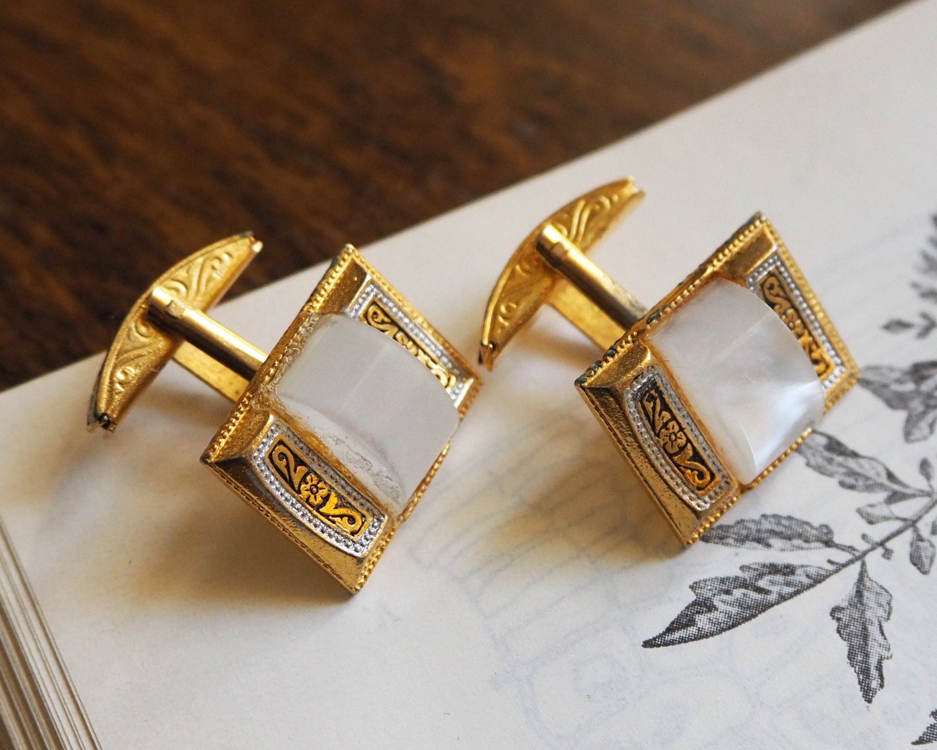 Vintage Damascene cuff links | Vintage cuff links | Damascene cuff links | Gold plated cufflinks
