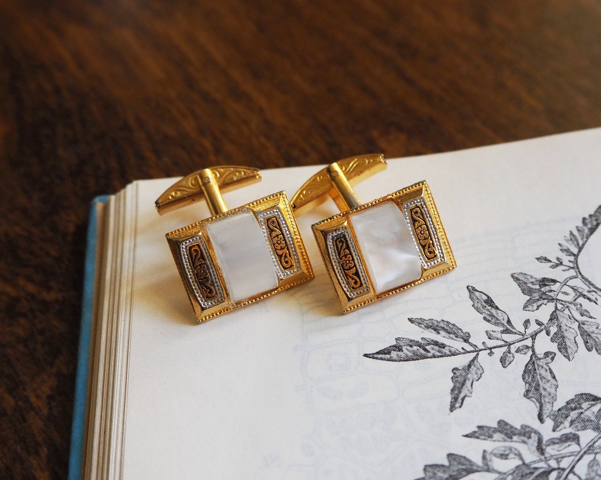 Vintage Damascene cuff links | Vintage cuff links | Damascene cuff links | Gold plated cufflinks