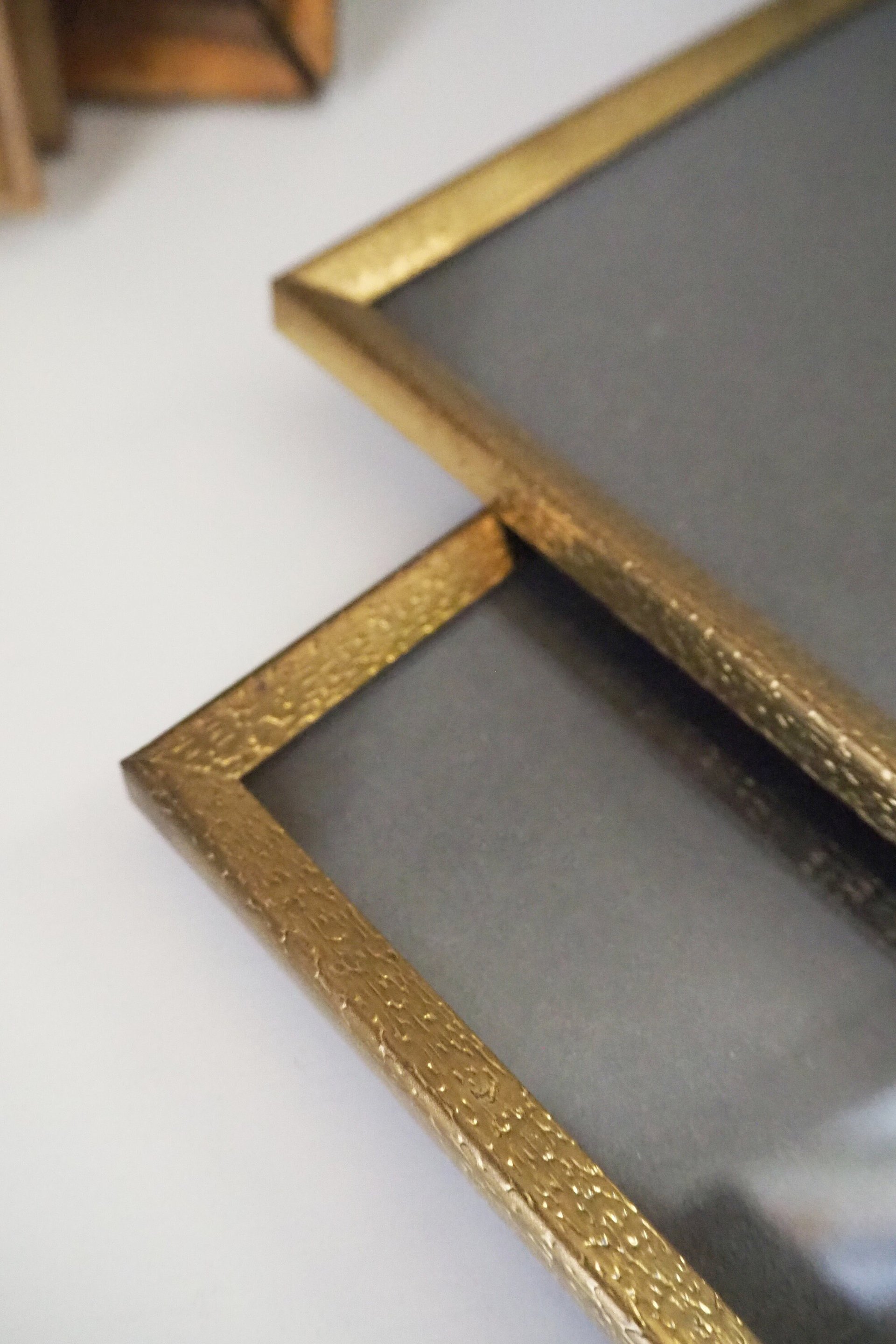 Set of two vintage photo frames | Set of two matching vintage frames | Vintage brass frame set 20x30 cm | Vintage brass frames
