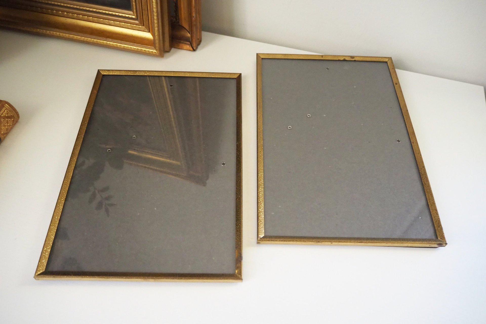 Set of two vintage photo frames | Set of two matching vintage frames | Vintage brass frame set 20x30 cm | Vintage brass frames