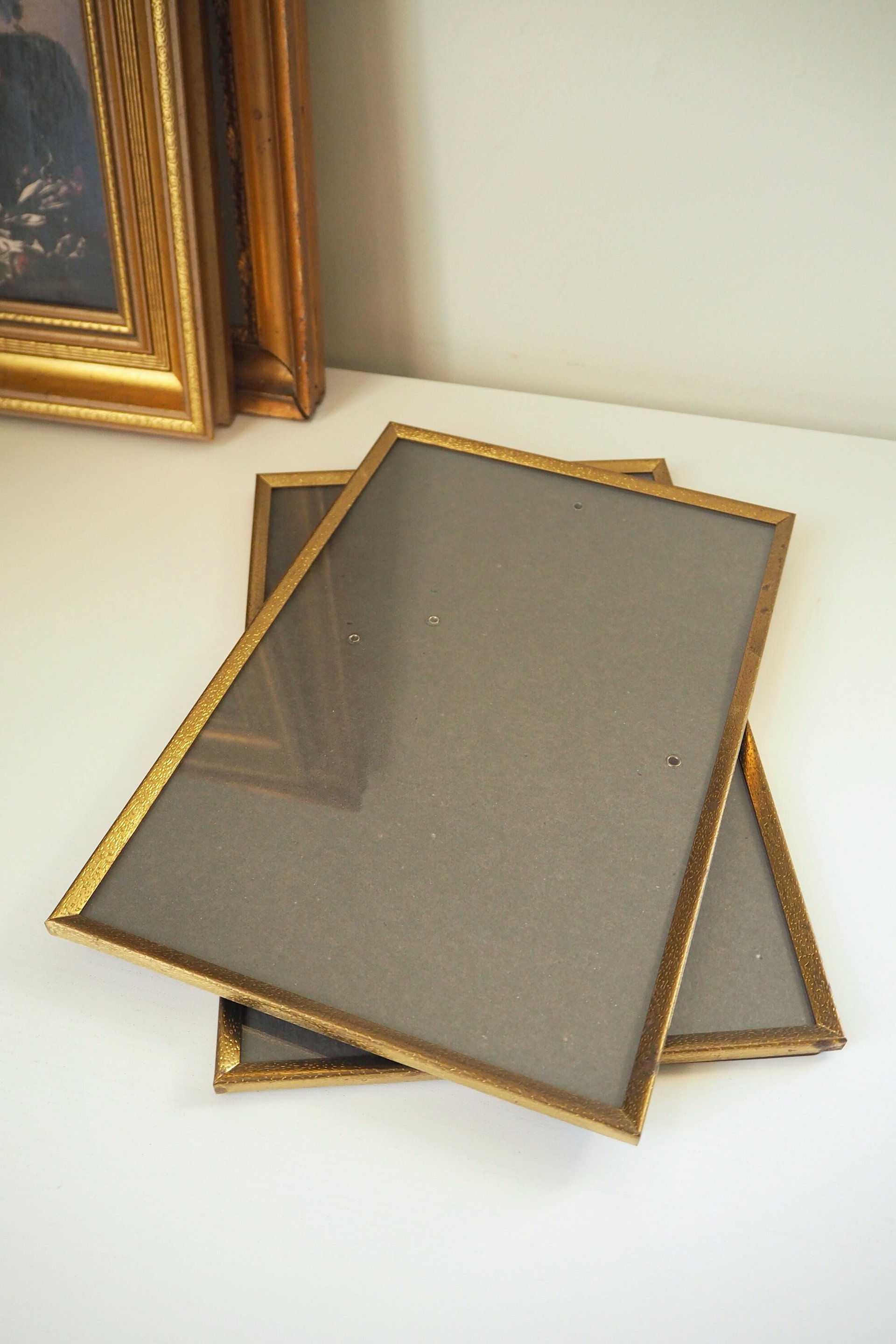 Set of two vintage photo frames | Set of two matching vintage frames | Vintage brass frame set 20x30 cm | Vintage brass frames