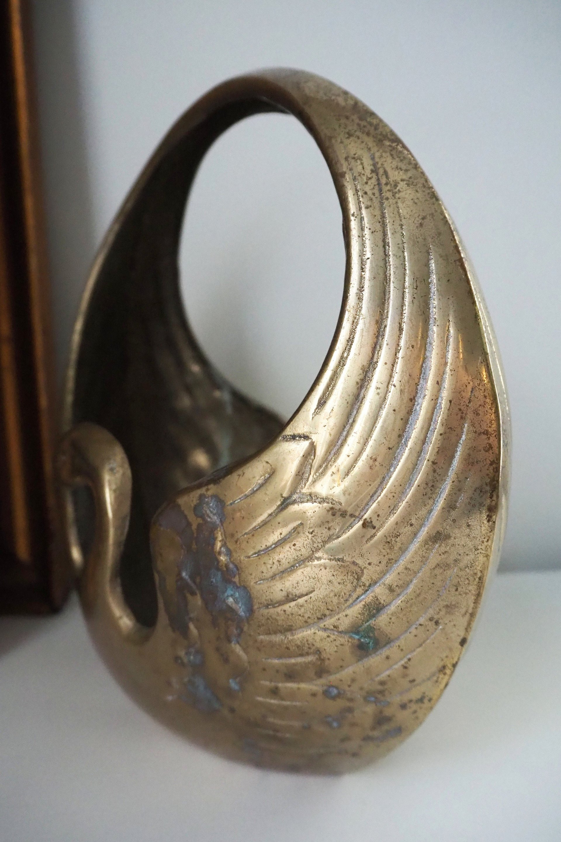 Vintage swan basket planter | Brass planter | Large vintage planter | Brass swan planter | Round swan planter