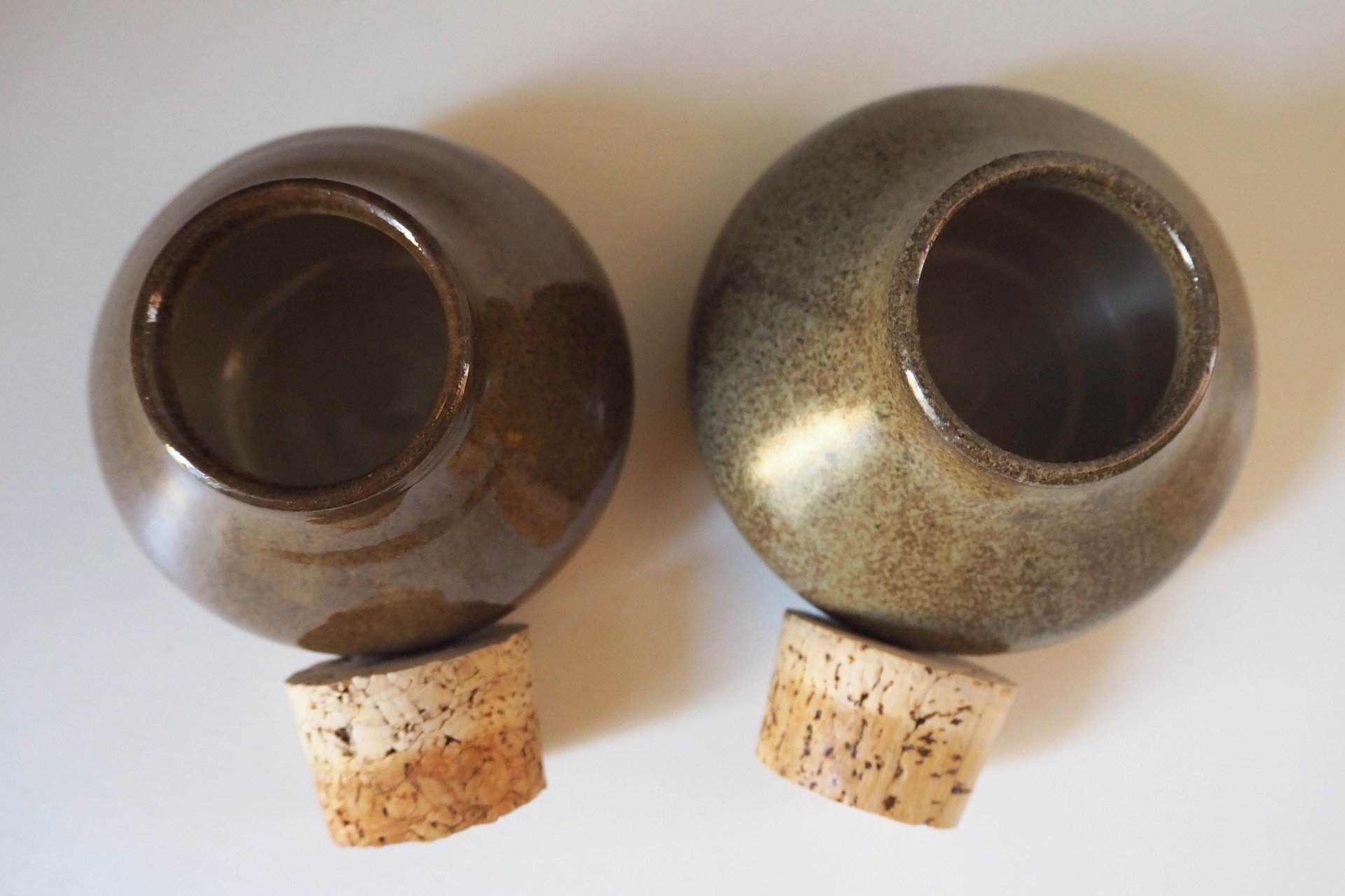 Set of two vintage ceramic jars | Glazed ceramic jars with cork lids | Brown stoneware jars | Vintage spice jars | Mismatched ceramic jars