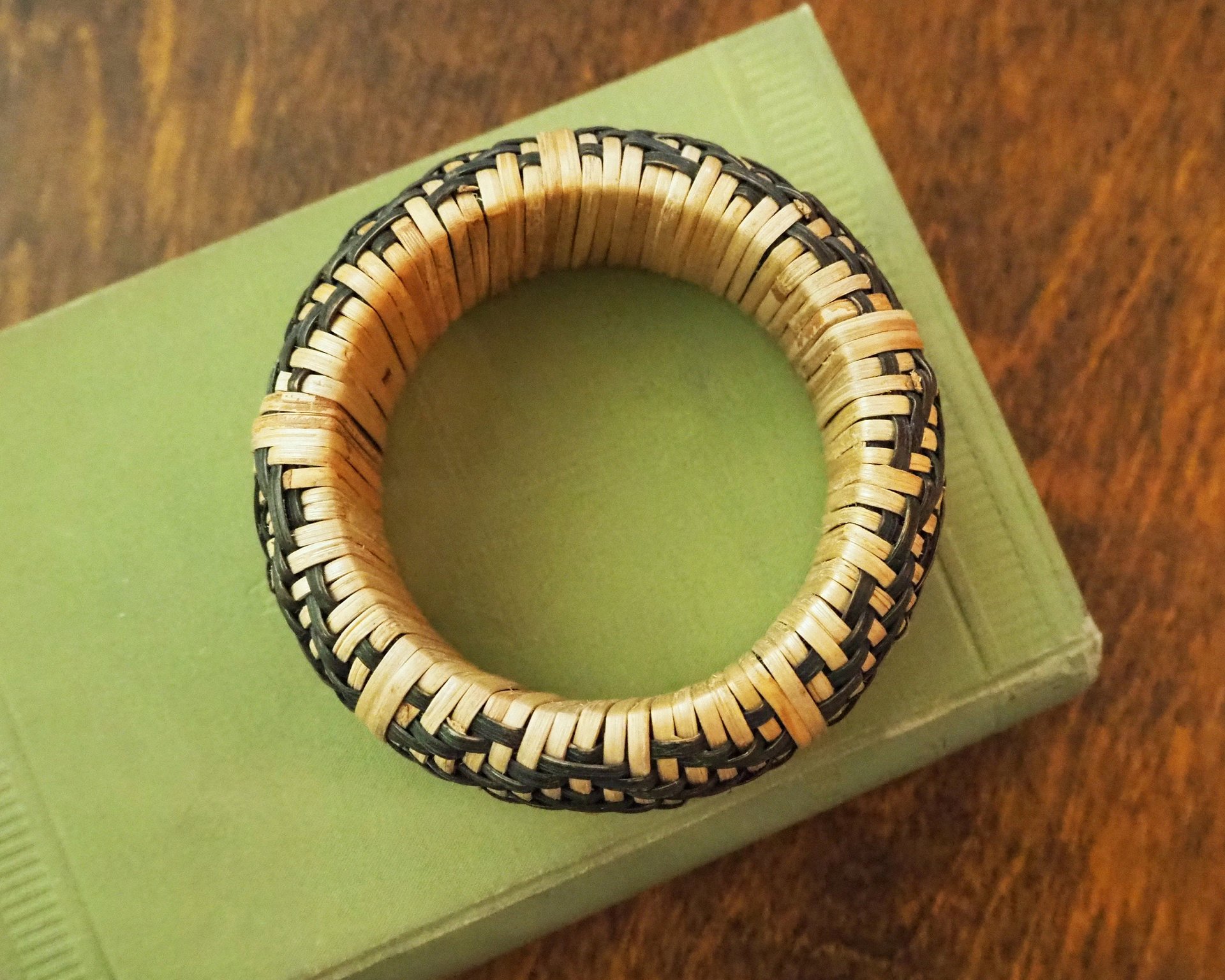 Vintage rattan bangle | Vintage rattan bangle | Chunky rattan bangle | Stacking bangle | Boho bangle bracelet