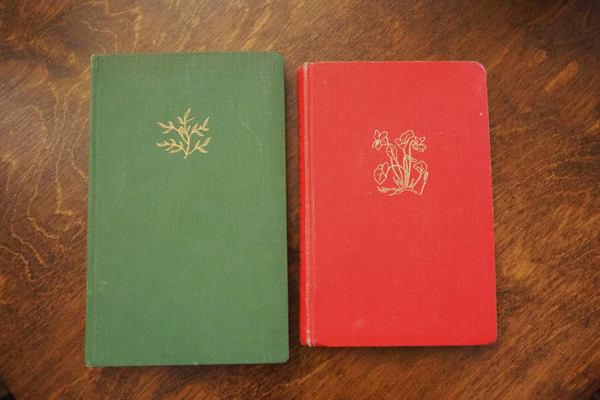 Vintage flower book set | Finnish flower books | Vintage botanical books | Illustrated flower books | Vintage floral illustrations