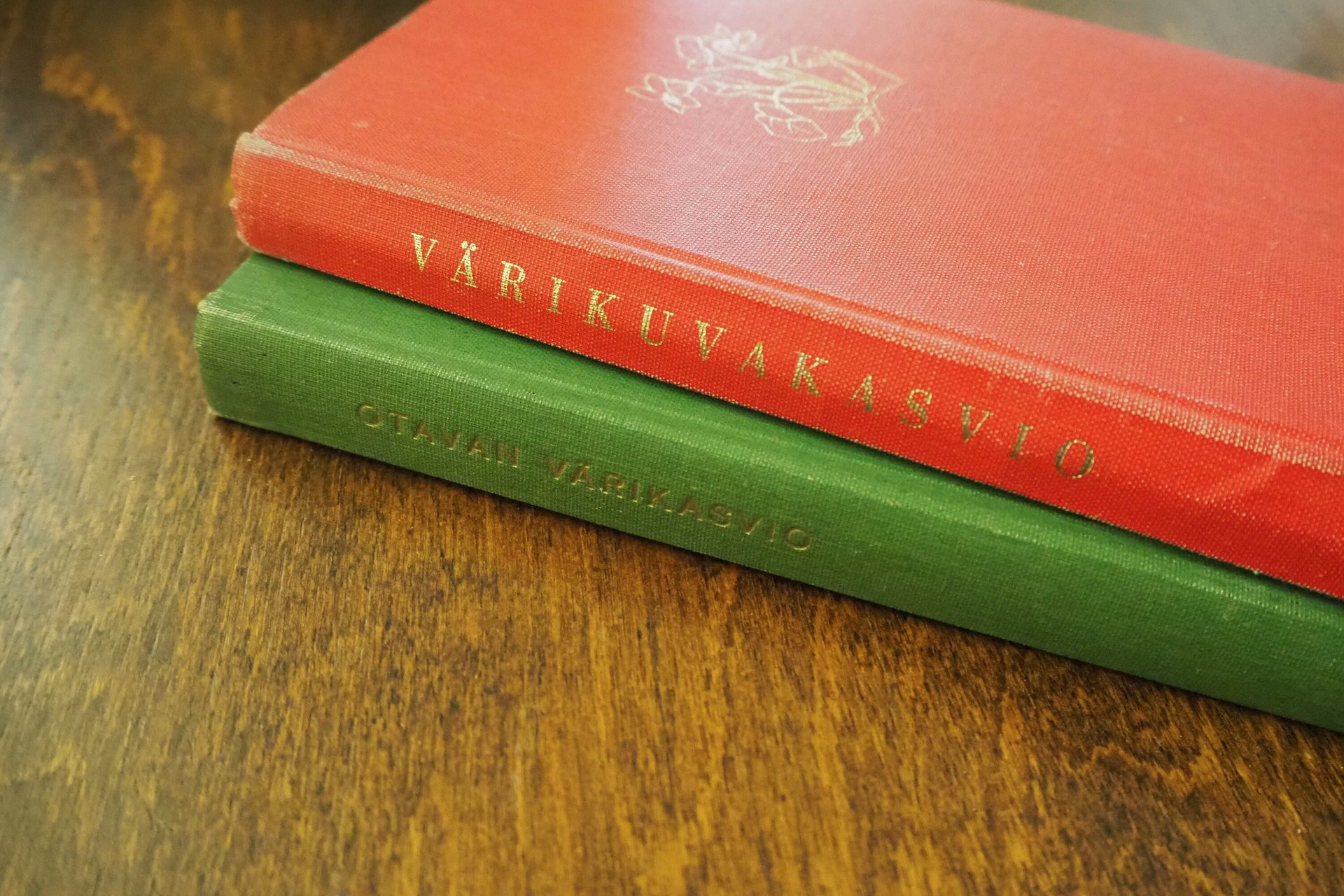 Vintage flower book set | Finnish flower books | Vintage botanical books | Illustrated flower books | Vintage floral illustrations
