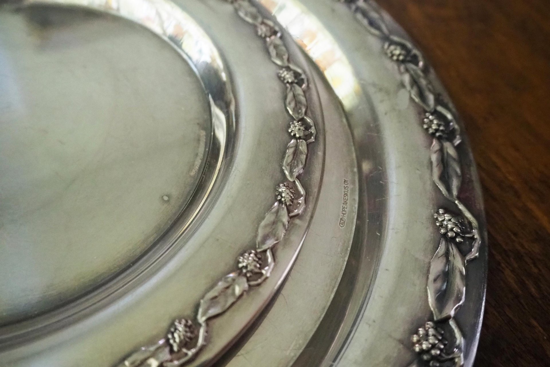 Set of two vintage alpacca silver plates | Alpacca silver platters | Vintage alpacca plates | Set of two small vintage trays