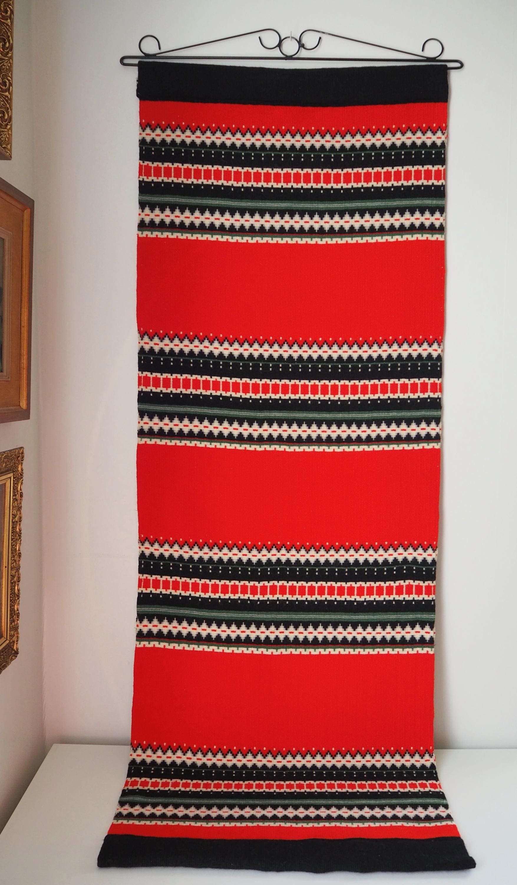 Vintage wall hanging | Large wall hanging | Scandinavian woven textile | Geometrical wall hanging | Large Scandinavian wall hanging