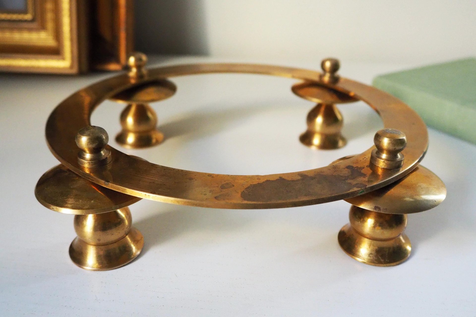 Vintage brass candelabra | Brass candelabra | Four arm brass candlestick holder | Vintage candelabrum | Round candlestick holder